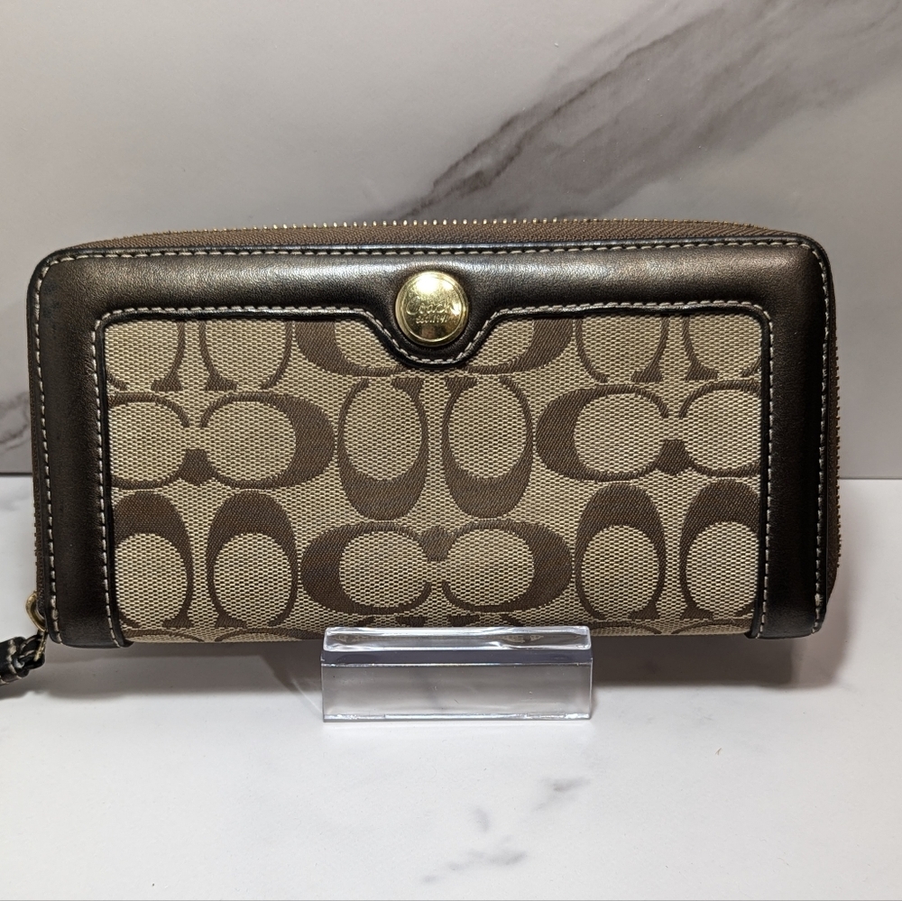 Coach Long Zip Around Signature C Canvas Wallet EUC